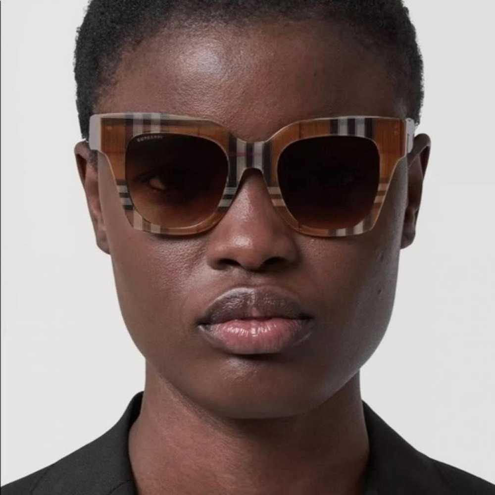 Burberry Aviator sunglasses - image 3