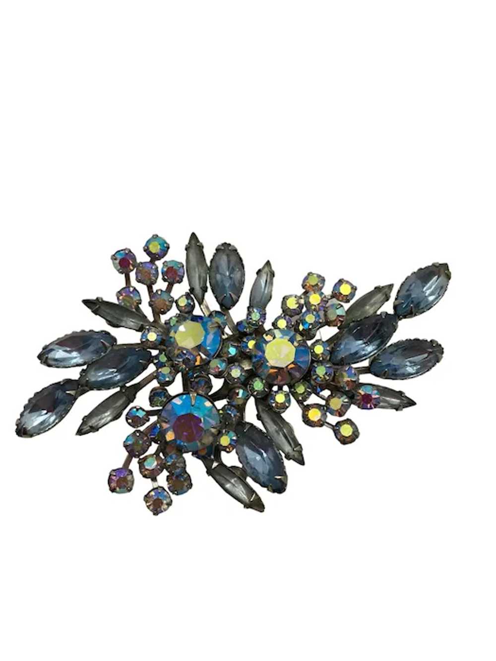 Large Vintage Ice Blue Aurora Borealis Rhinestone… - image 2