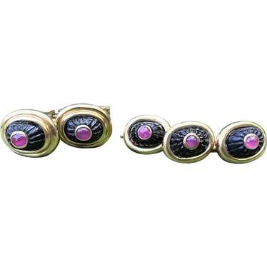 18K Yellow Gold Carved Onyx and Ruby Cufflinks an… - image 1