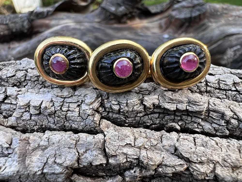 18K Yellow Gold Carved Onyx and Ruby Cufflinks an… - image 6