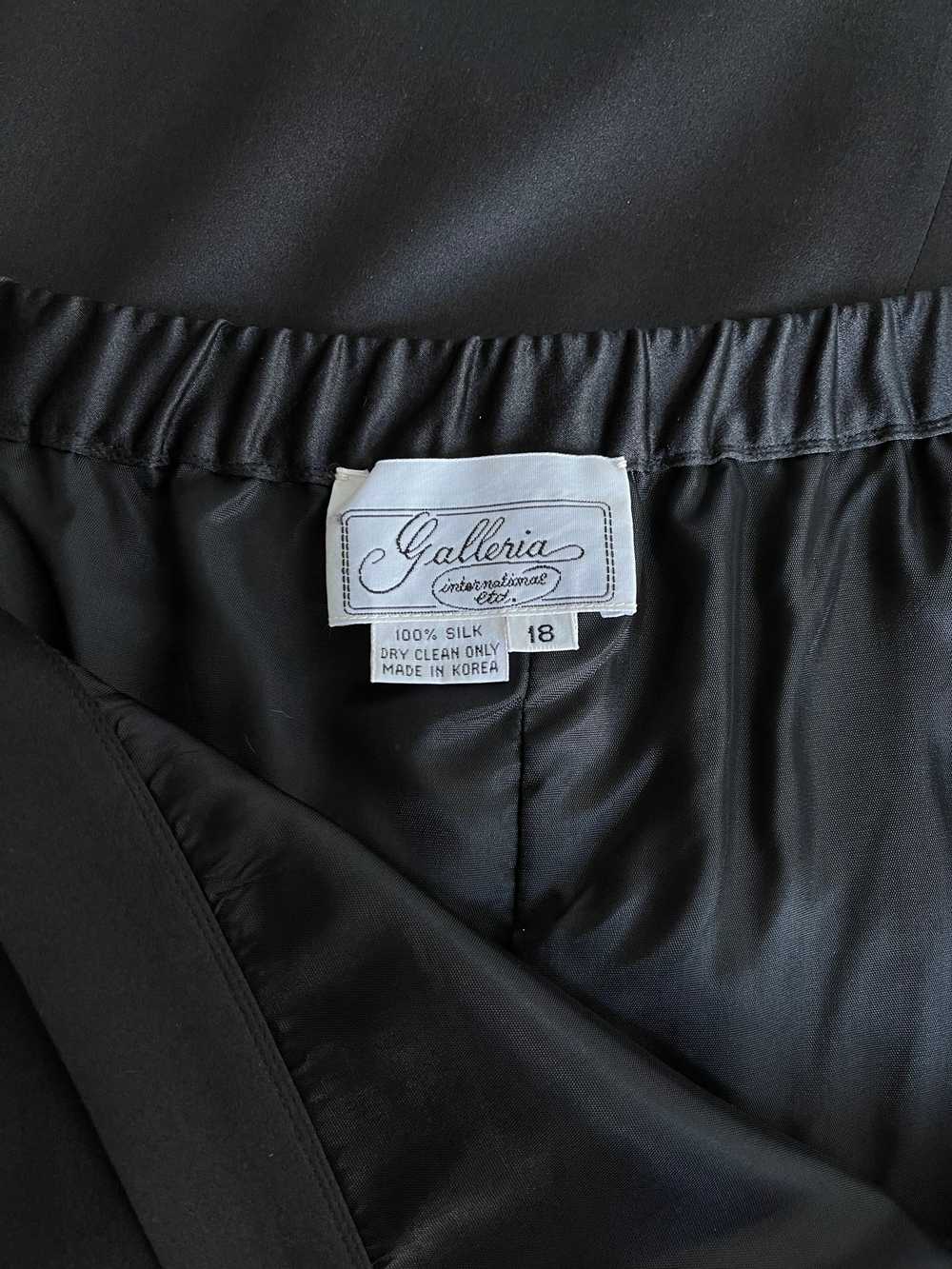 Vintage Satin Silk Skirt - W33+ - image 5