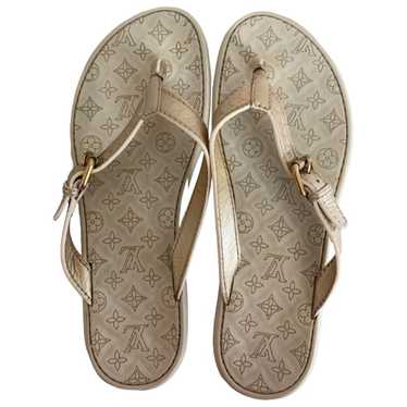 Buy Louis Vuitton LV Shark Line Noir Rubber Sandals White 1ABSN7 9 White  from Japan - Buy authentic Plus exclusive items from Japan