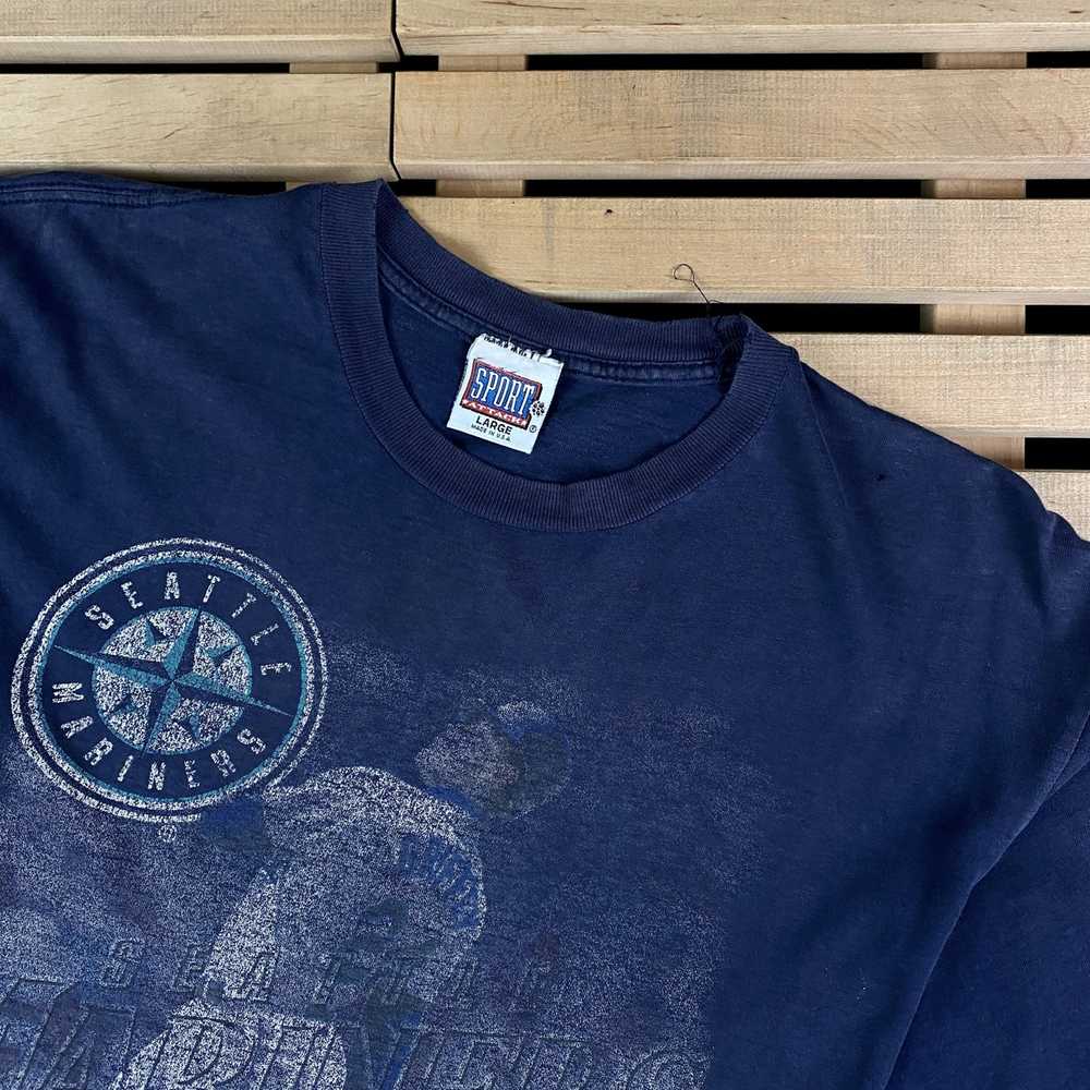 MLB × Rare × Vintage T-Shirt Ken Griffey Jr. Seat… - image 2