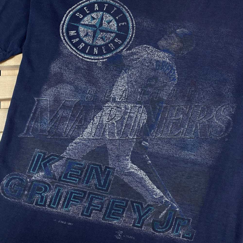 MLB × Rare × Vintage T-Shirt Ken Griffey Jr. Seat… - image 5