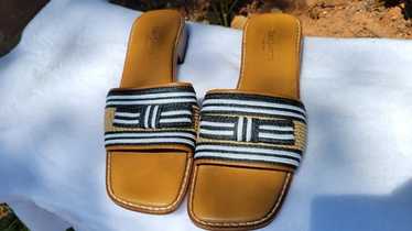 Eric Javits Navy Blue And White Raffia Sandals Si… - image 1