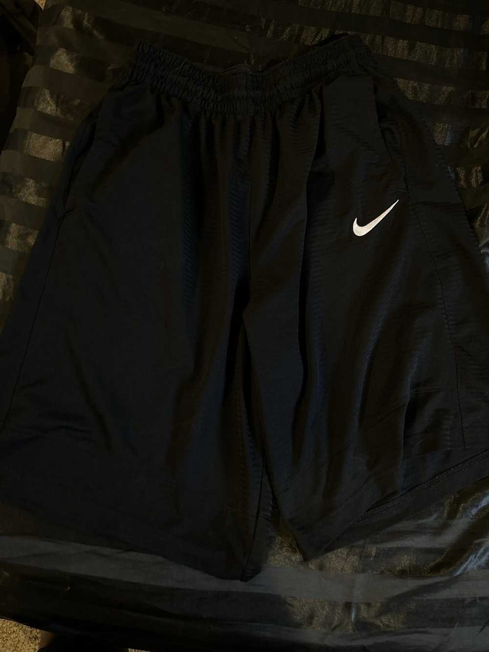 Nike × Sportswear Nike Sportswear Shorts - image 3