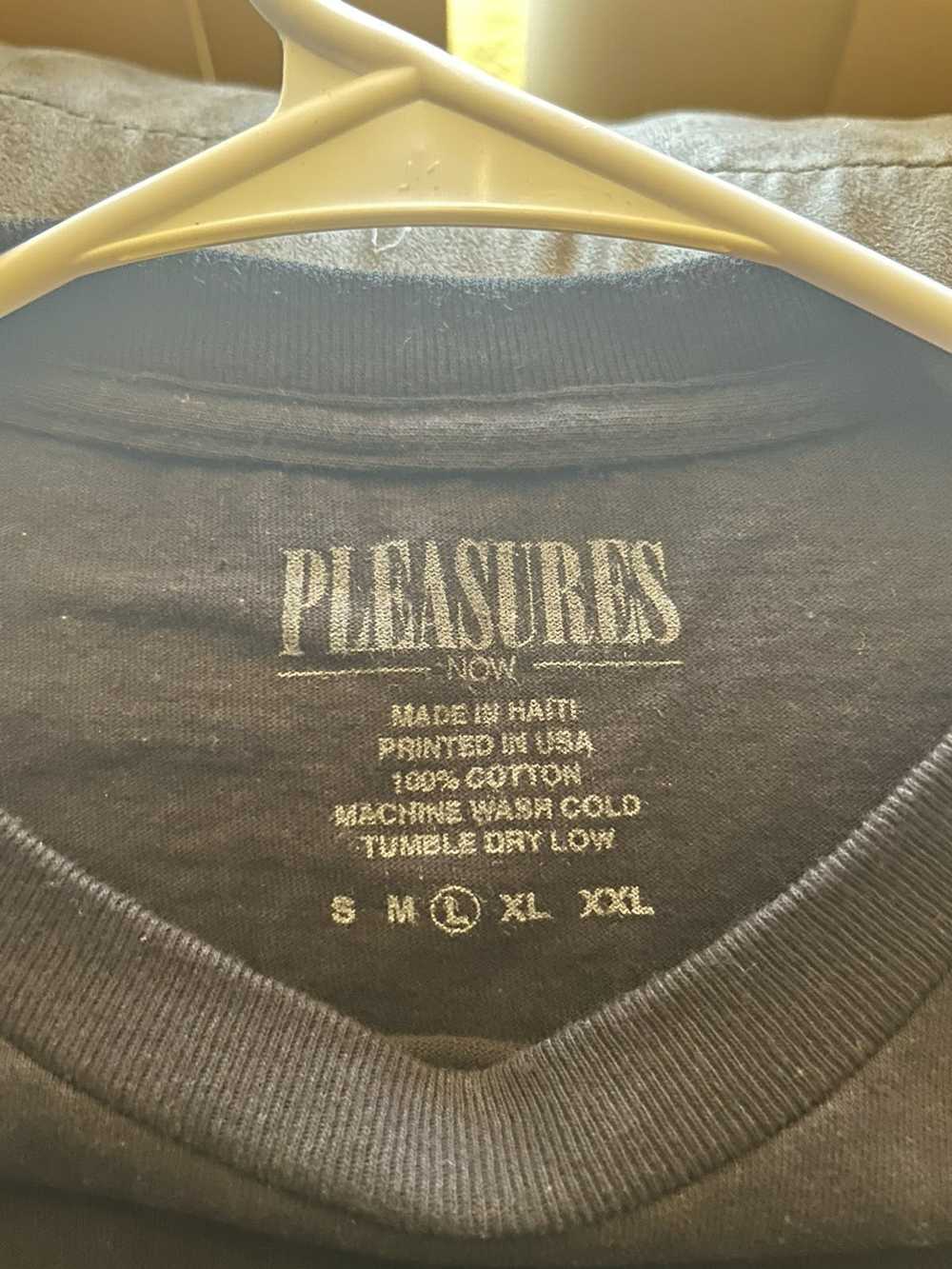 Pleasures pleasures party logo tee black - image 3