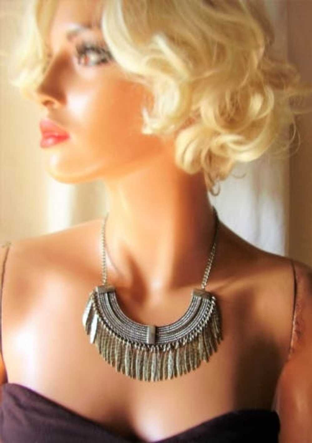 Jewelry Silver Tone Fringe Chain Necklace - image 3