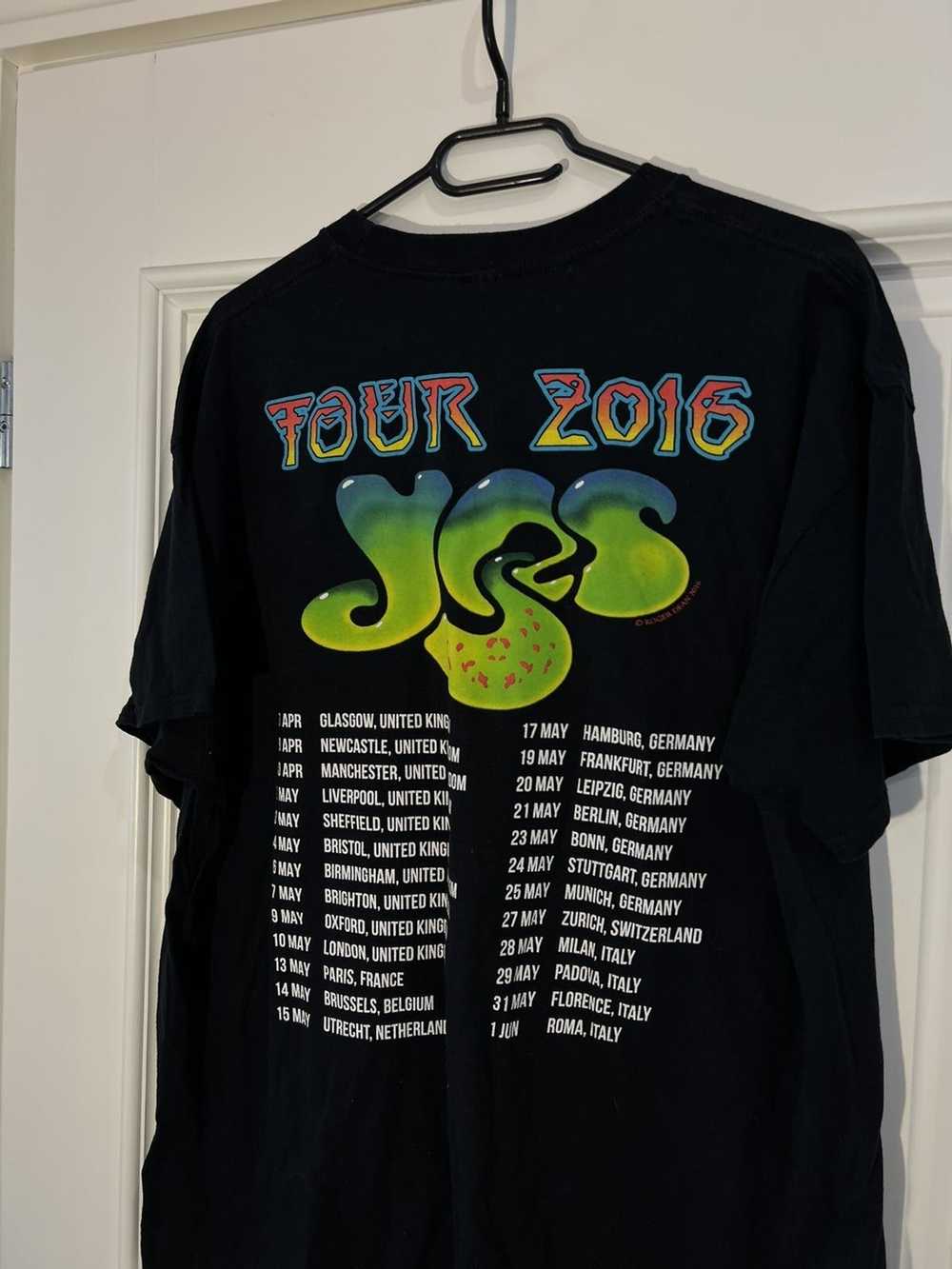 Band Tees × Vintage Roger dean tour 2016 t-shirt … - image 7