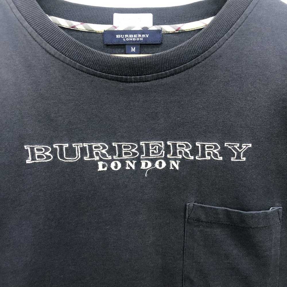 Burberry ‘Burberry London Spellout Single Pocket … - image 4