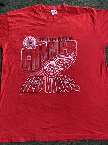 VINTAGE Detroit Red Wings T Shirt Mens Large 2002 Stanley Cup Champs Hockey  Red