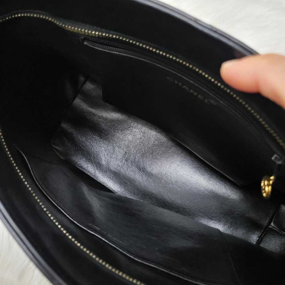 Chanel Médaillon leather handbag - image 10