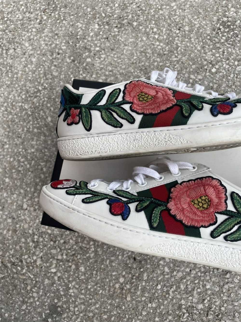 Gucci Gucci Ace Floral Embroidered Sneaker Size E… - image 2