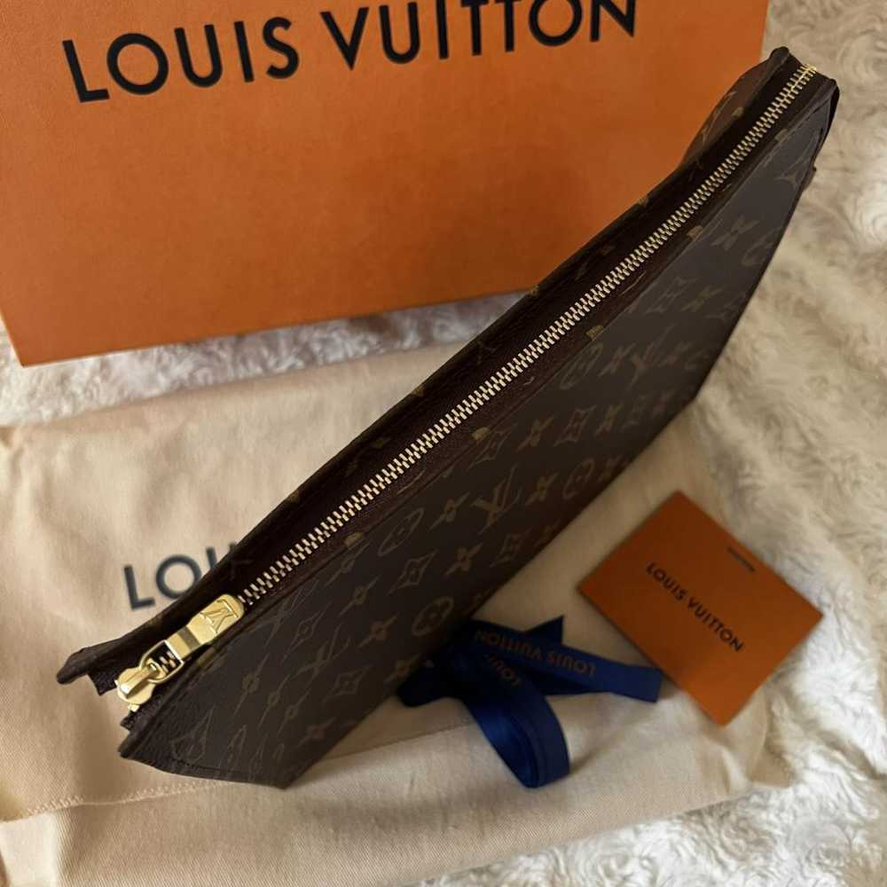 Louis Vuitton Poche toilette leather vanity case - image 9