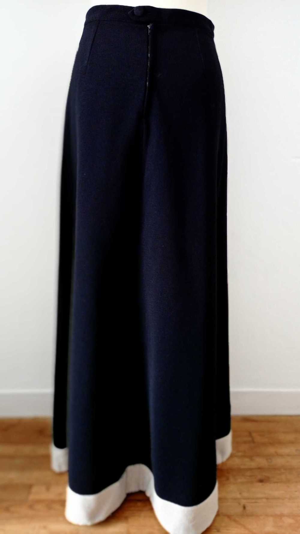 Jupe longue 70s - Jupe longue noire avec bandeau … - image 3