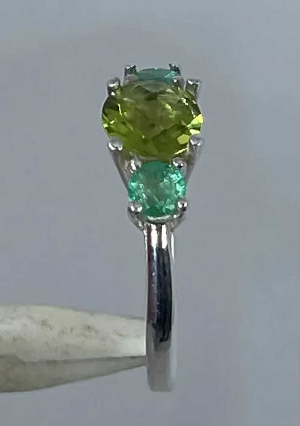 14k Peridot & Emerald Ring, free resize. - image 3