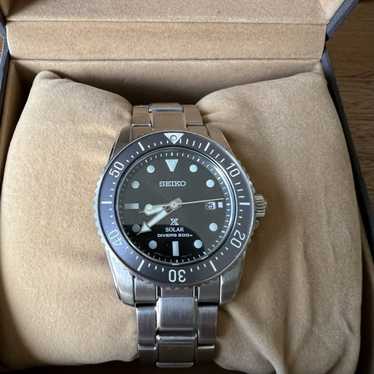 Mens black watch - Gem