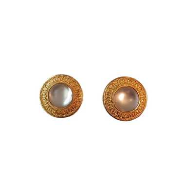 Jewelry Vintage Clip-On Earrings - image 1