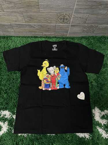 Kaws × Uniqlo Kaws x Uniqlo x Sesame Street Group 