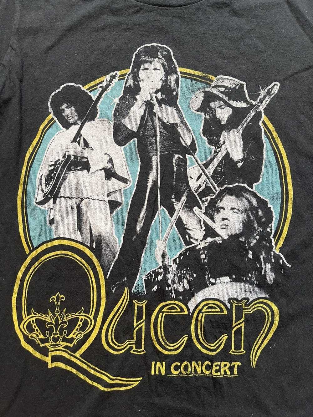 2008 Official Queen shirt, Rare Queen band shirt, Vintage Band T-shirt