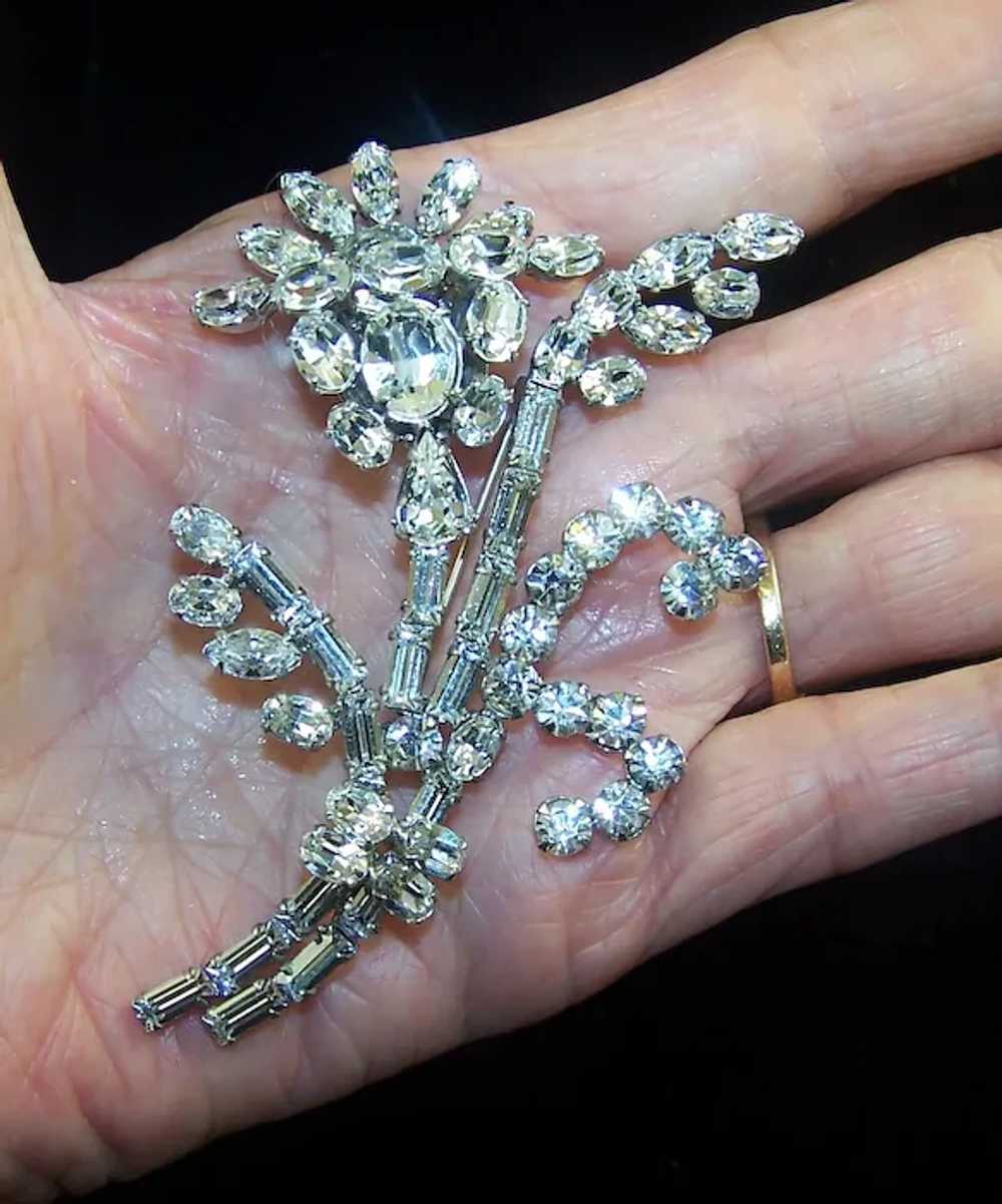 Unsigned Designer Large Diamante Floral Spray Pin - image 5