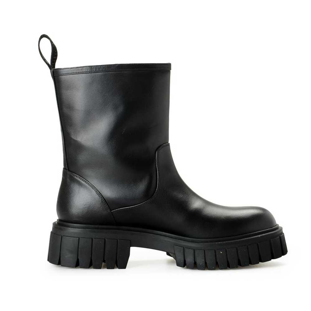 Versace Leather buckled boots - image 5