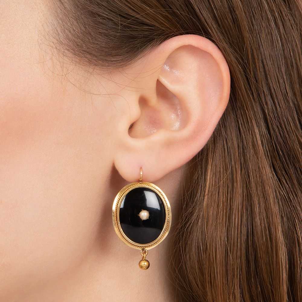 Victorian Onyx and Pearl Oval Earrings - image 3