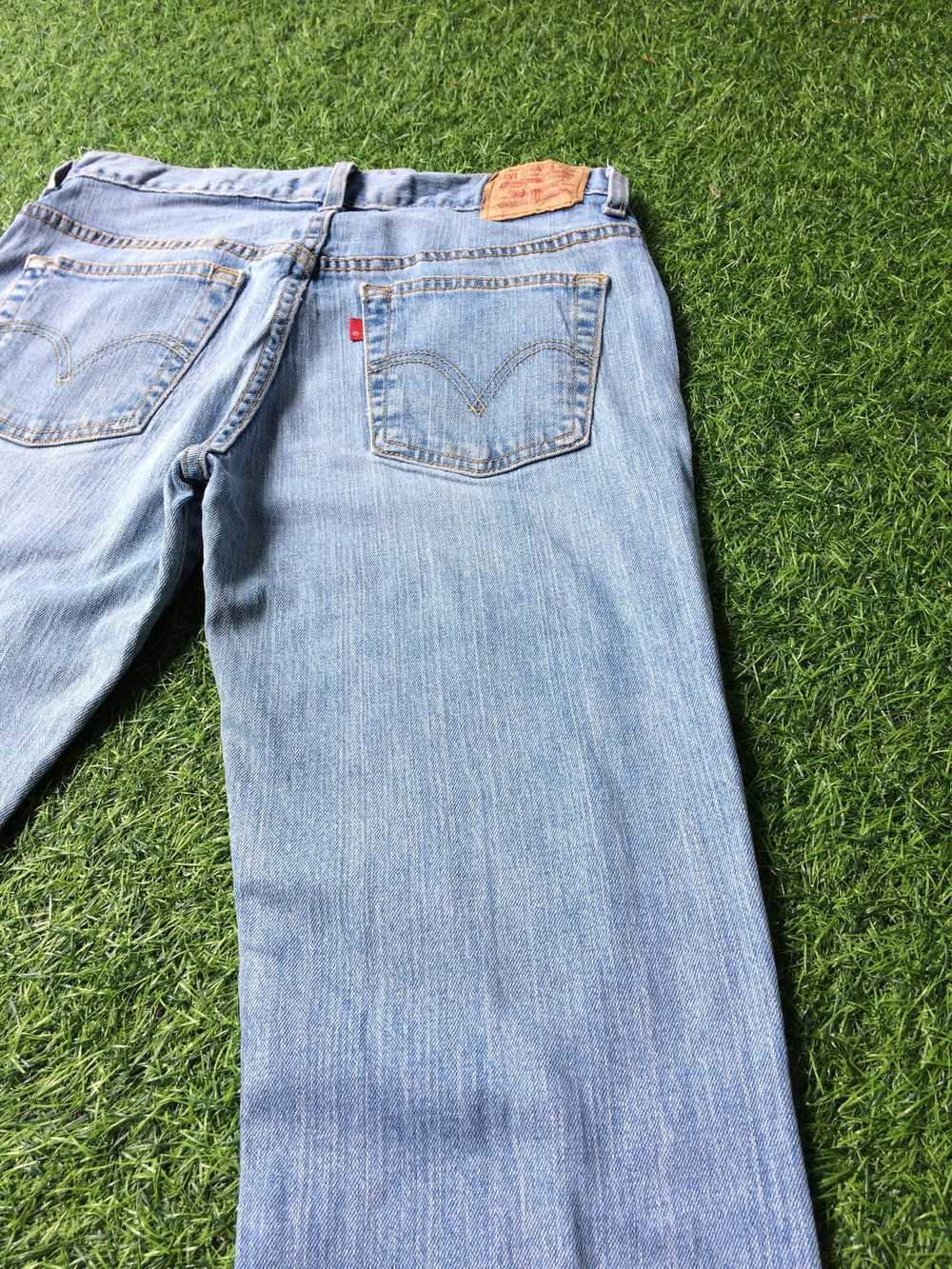 Distressed Denim × Levi's × Vintage Levis 505 Lig… - image 6