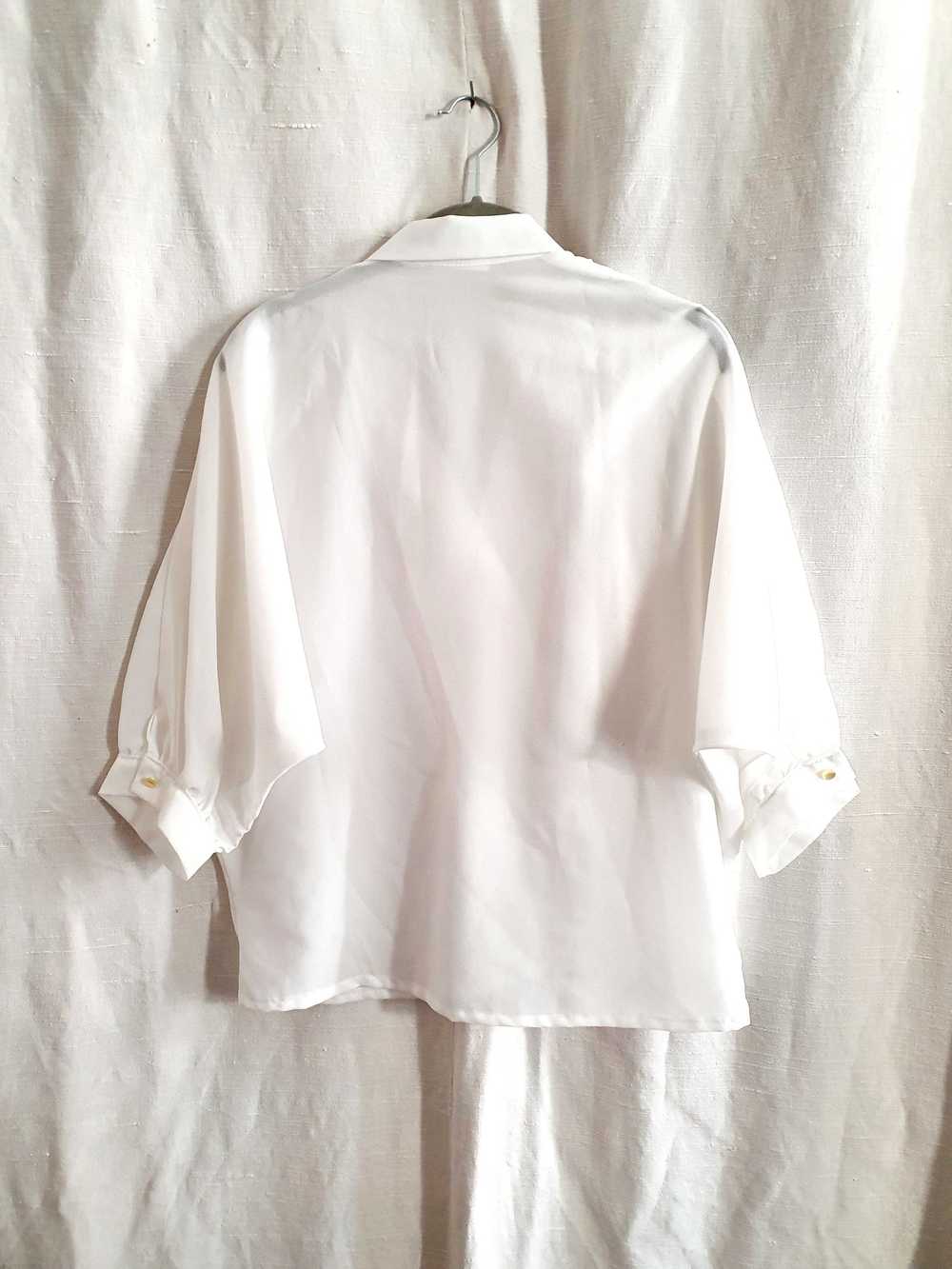 80's white shirt - Beautiful batwing shirt, very … - image 2