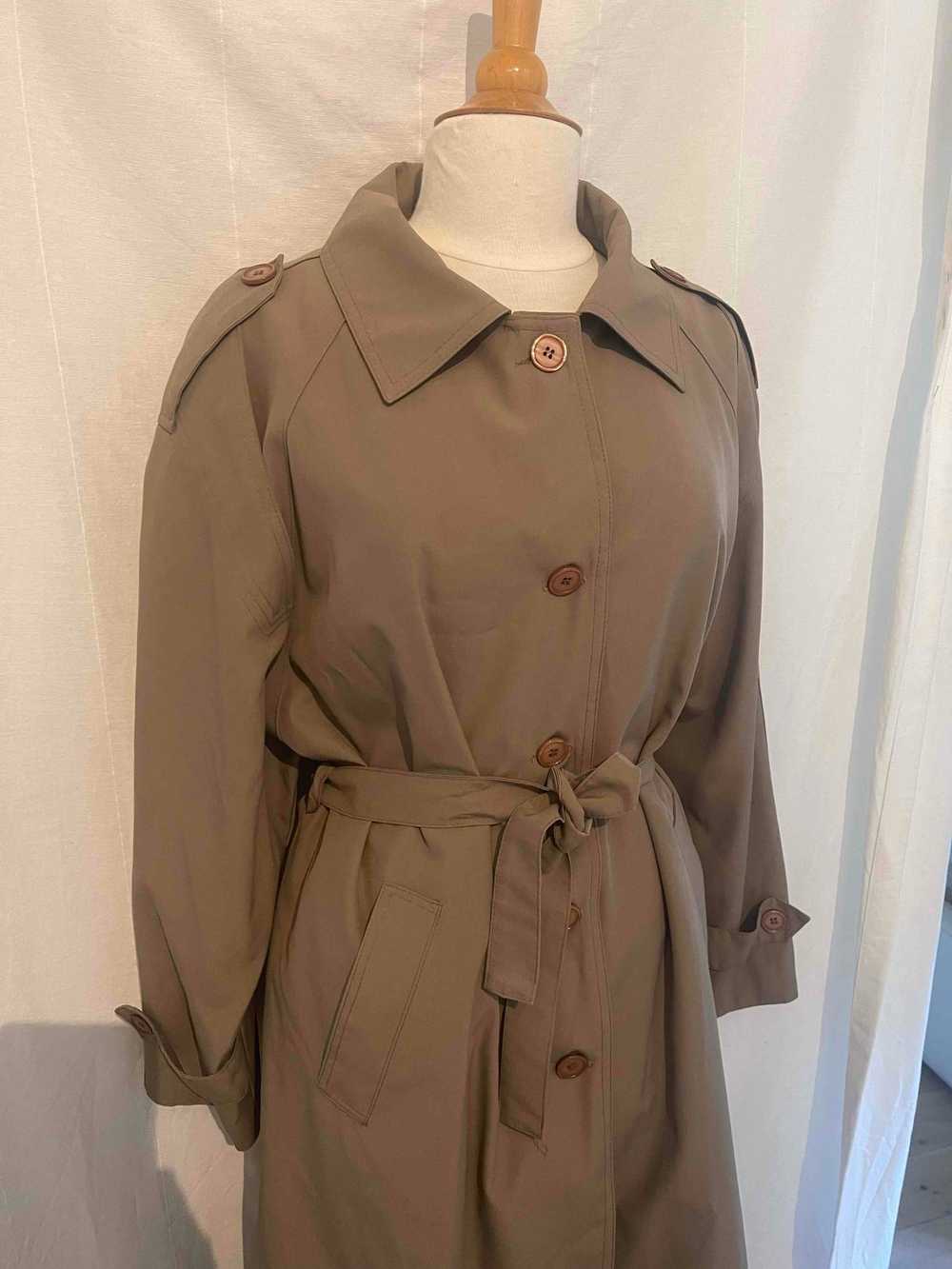 Belted trench coat - Raincoat in cotton polyester… - image 3