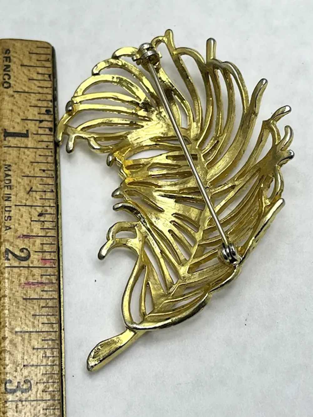 Vintage Gold Feather Brooch Pin - image 4