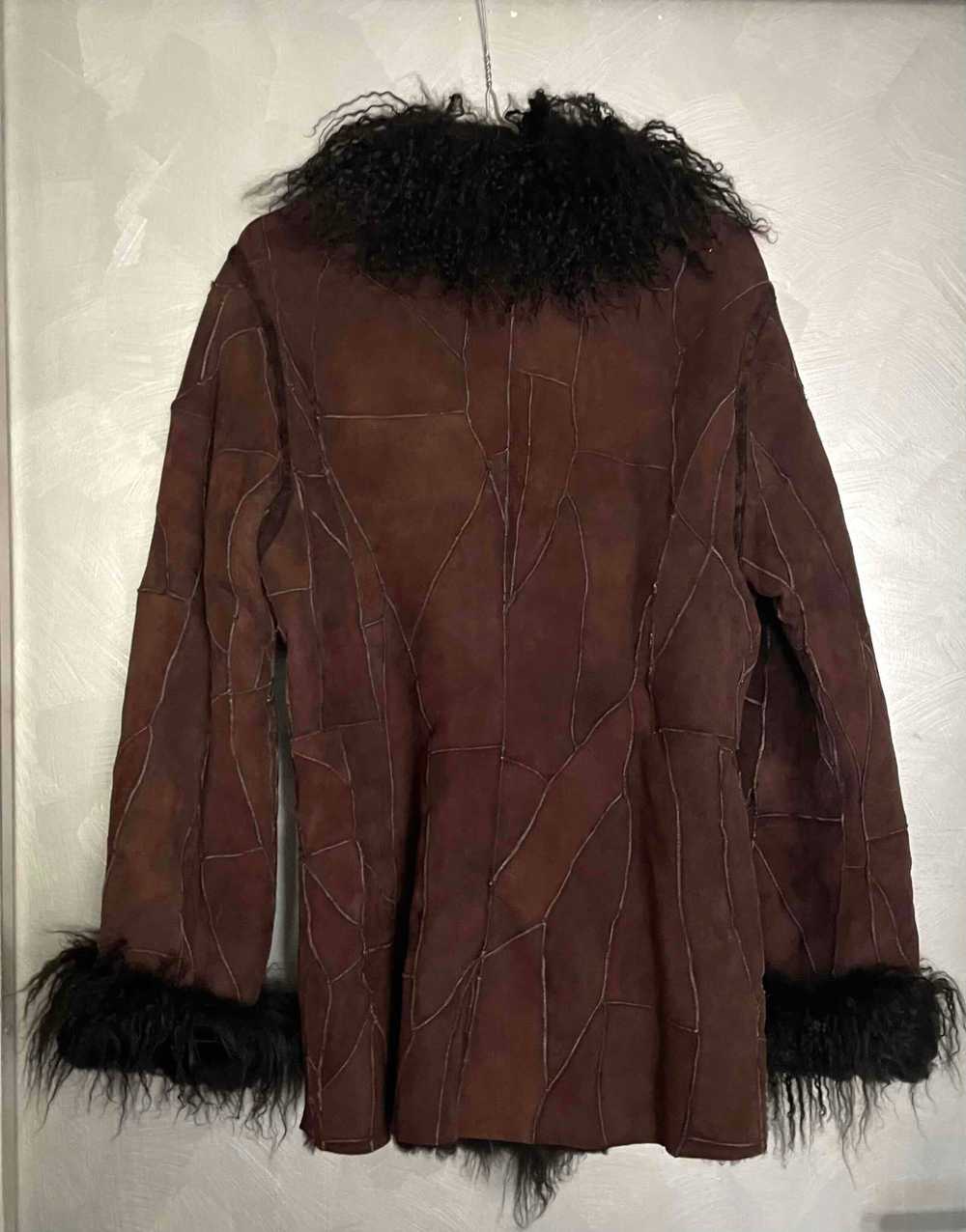 Shearling coat - Shearling coat, brown, in patchw… - image 2