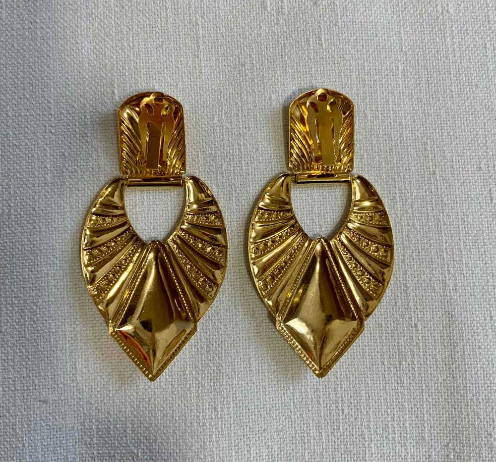 Golden metal earrings - Clip-on earrings, gold me… - image 2