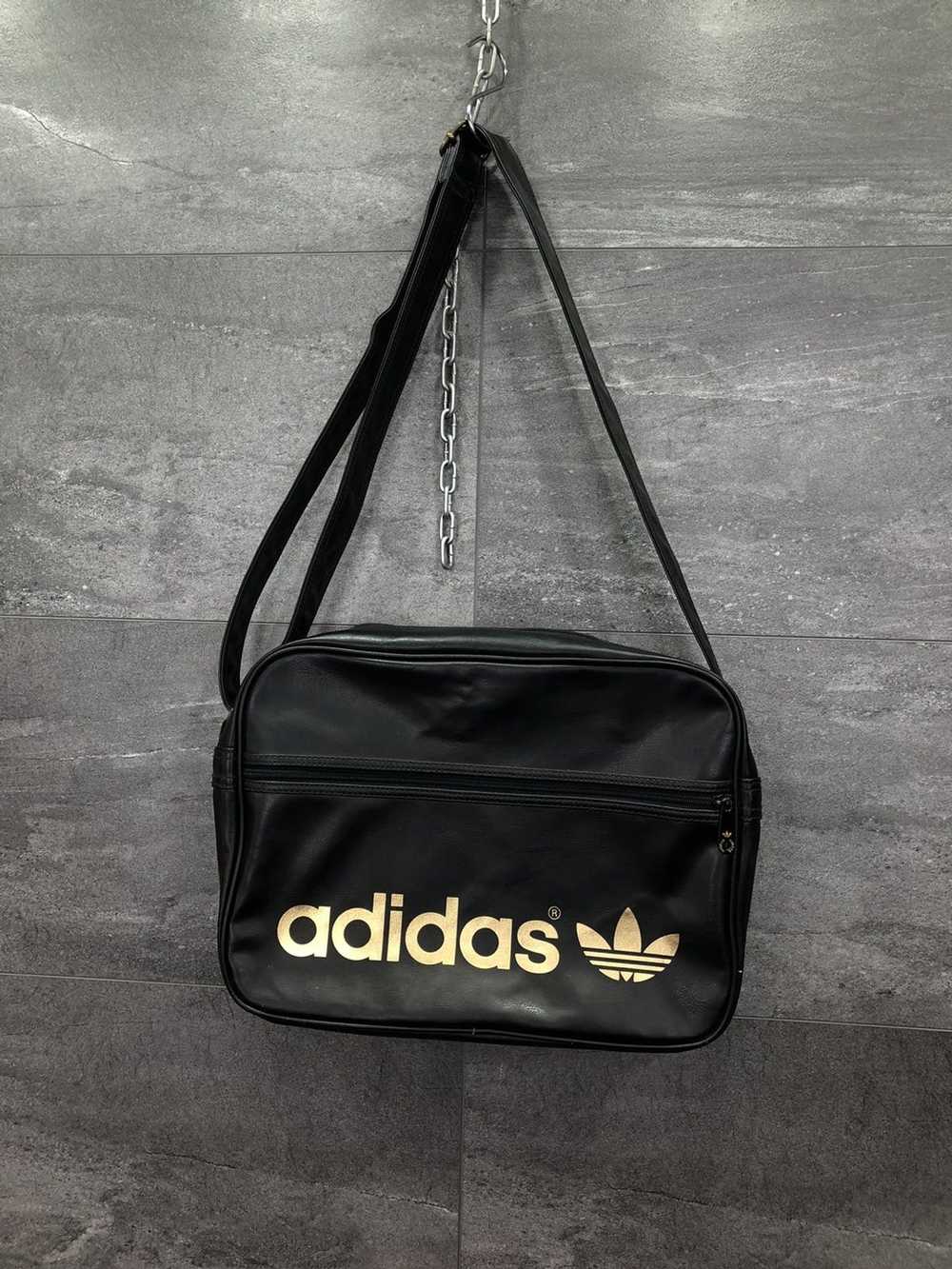 Adidas × Streetwear × Vintage Vintage Adidas shou… - image 1