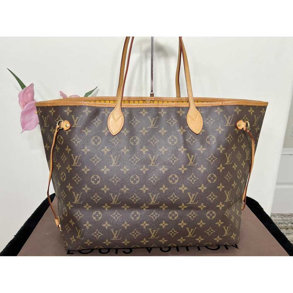 Louis Vuitton Neverfull leather tote - image 3