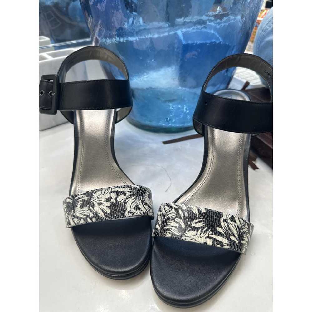 Elie Tahari Leather sandal - image 2