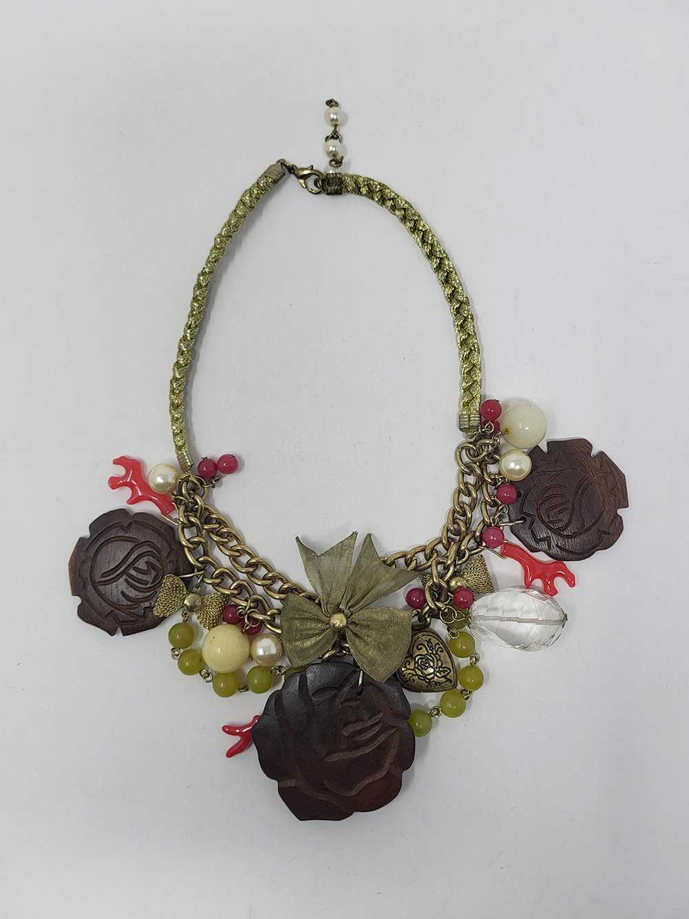 Vintage Betsey Johnson Gold & Red Wood Roses Neck… - image 3