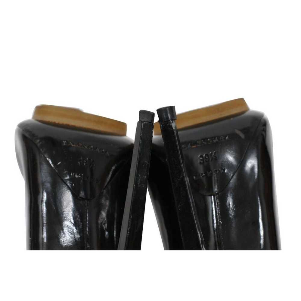 Balenciaga Patent leather heels - image 4