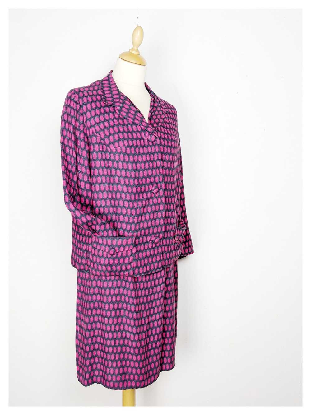 60's set - Gray/fuchsia 60s patterned dress-suit … - image 3