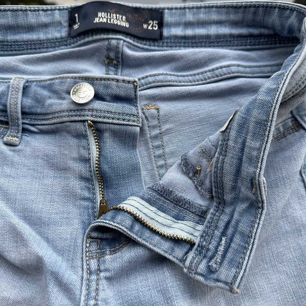 Hollister Hollister Ripped Knee Raw Hem Jean Legg… - image 3