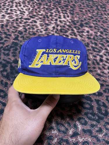 Vintage 1990's Purple Los Angeles Lakers Sports Specialties 'Script' T