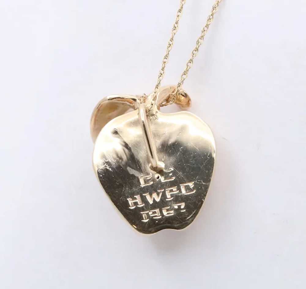 Vintage 14K Yellow Gold  Big Apple Charm Pendant - image 9