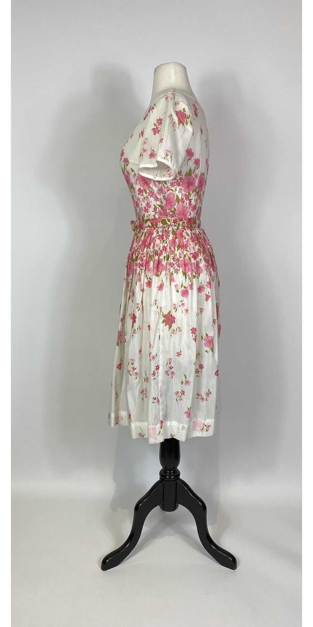 1950s Gloria Swanson White and Pink Floral Print … - image 5