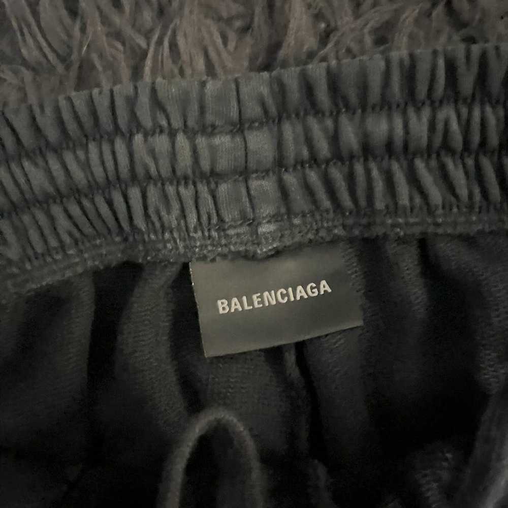 Balenciaga balenciaga grey baggy sporty b sweatpa… - image 6