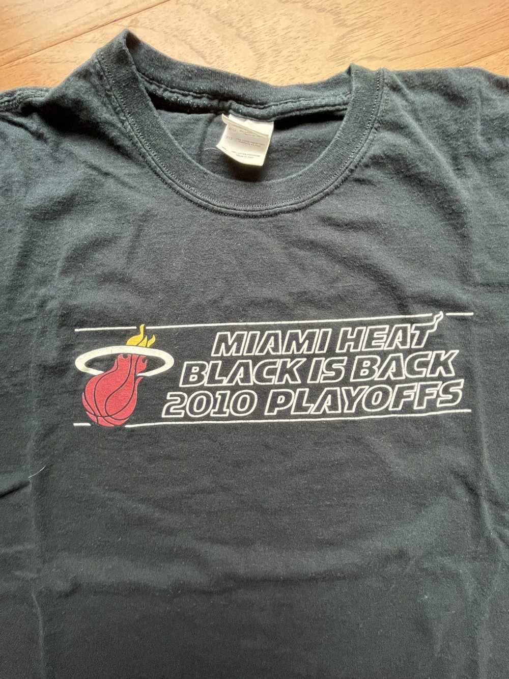 Gildan × NBA Miami Heat Y2K Vintage Tee - image 2