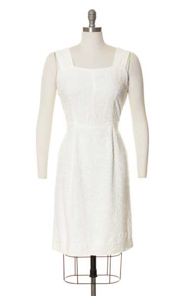 1950s Embroidered White Linen Wiggle Dress | mediu