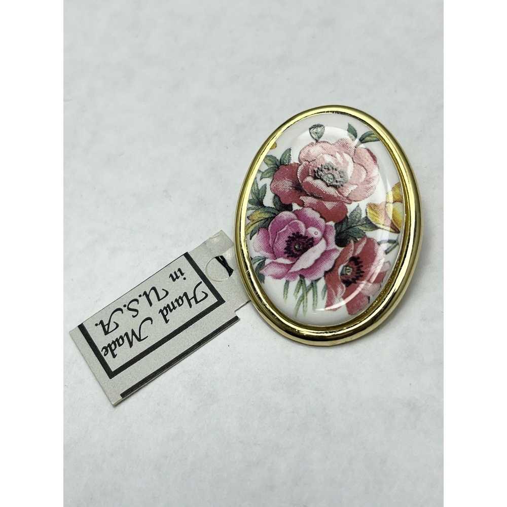 Vintage Vintage Porcelain Flower Brooch Pin - image 1