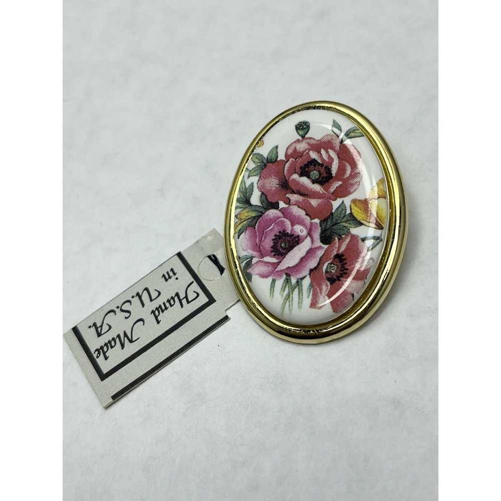 Vintage Vintage Porcelain Flower Brooch Pin - image 2