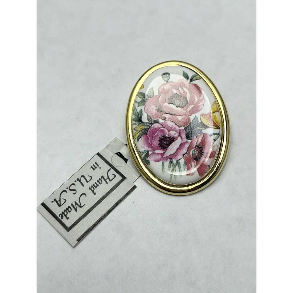 Vintage Vintage Porcelain Flower Brooch Pin - image 3