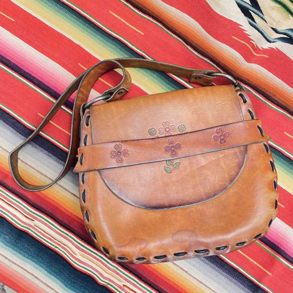 Vintage 60s/70s Hand Tooled Painted Leather Flowe… - image 8